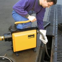 Débouchage canalisation MRG83 machine électrique COBRA Toulon-500px